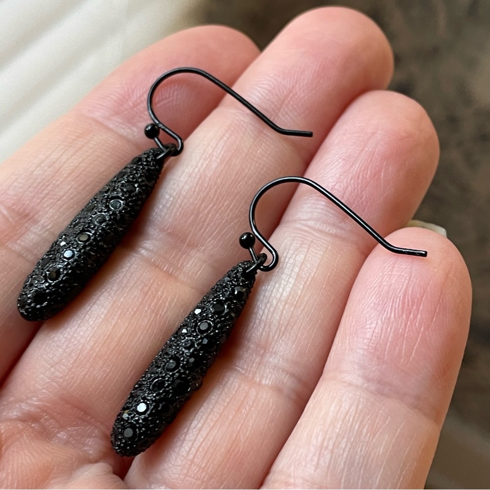 Black Lia Sophia (?) rhinestone dangle teardrop earrings goth sparkly - Picture 11 of 12